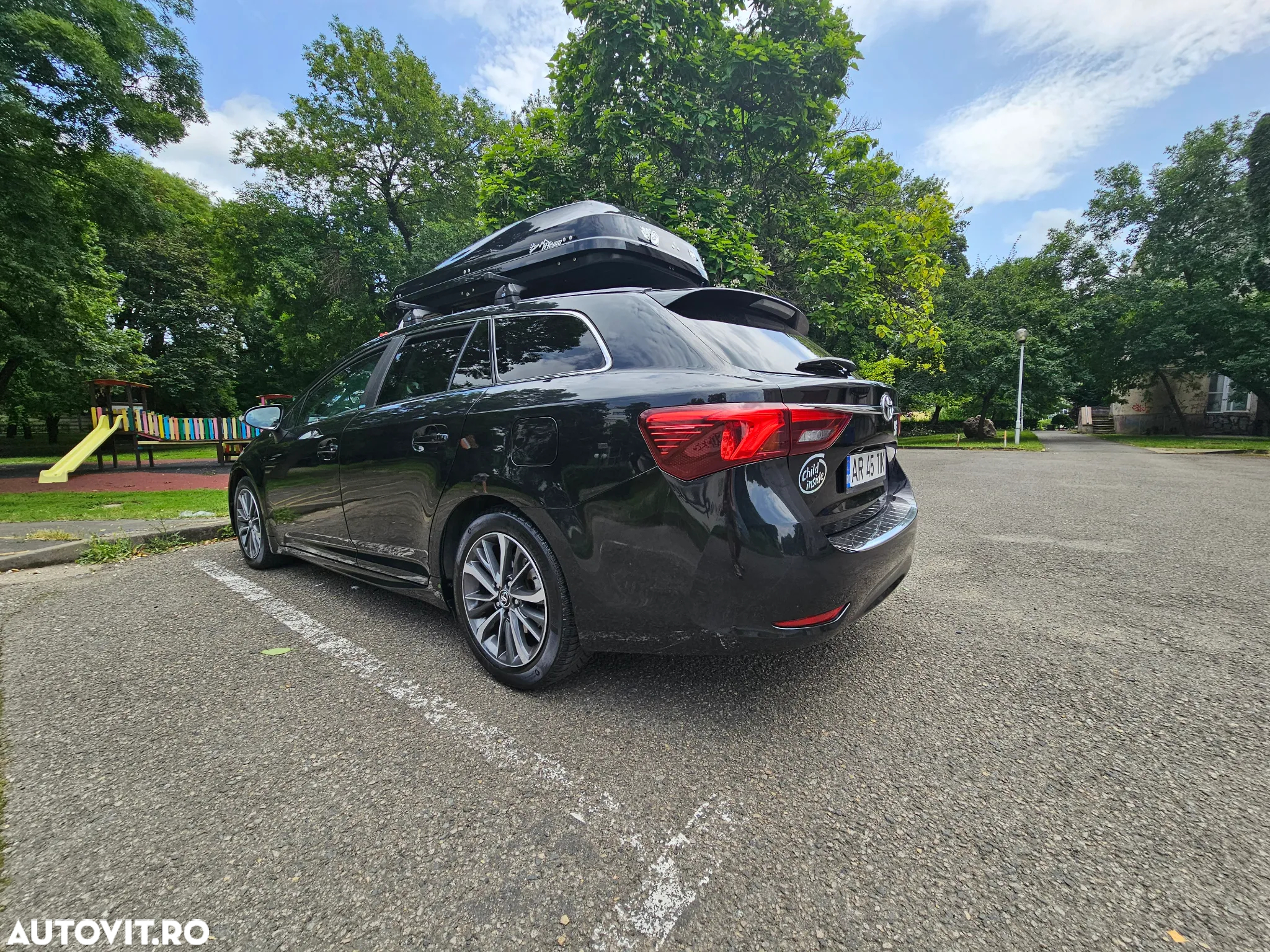 Toyota Avensis 2.0 D-4D Elegance - 9