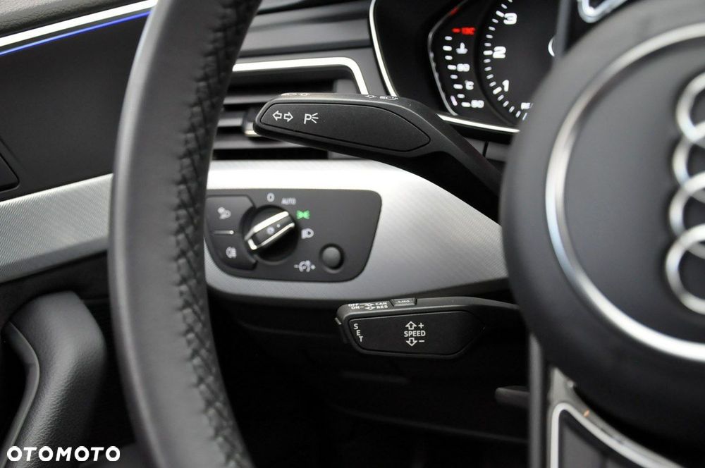 Audi A4 - 24