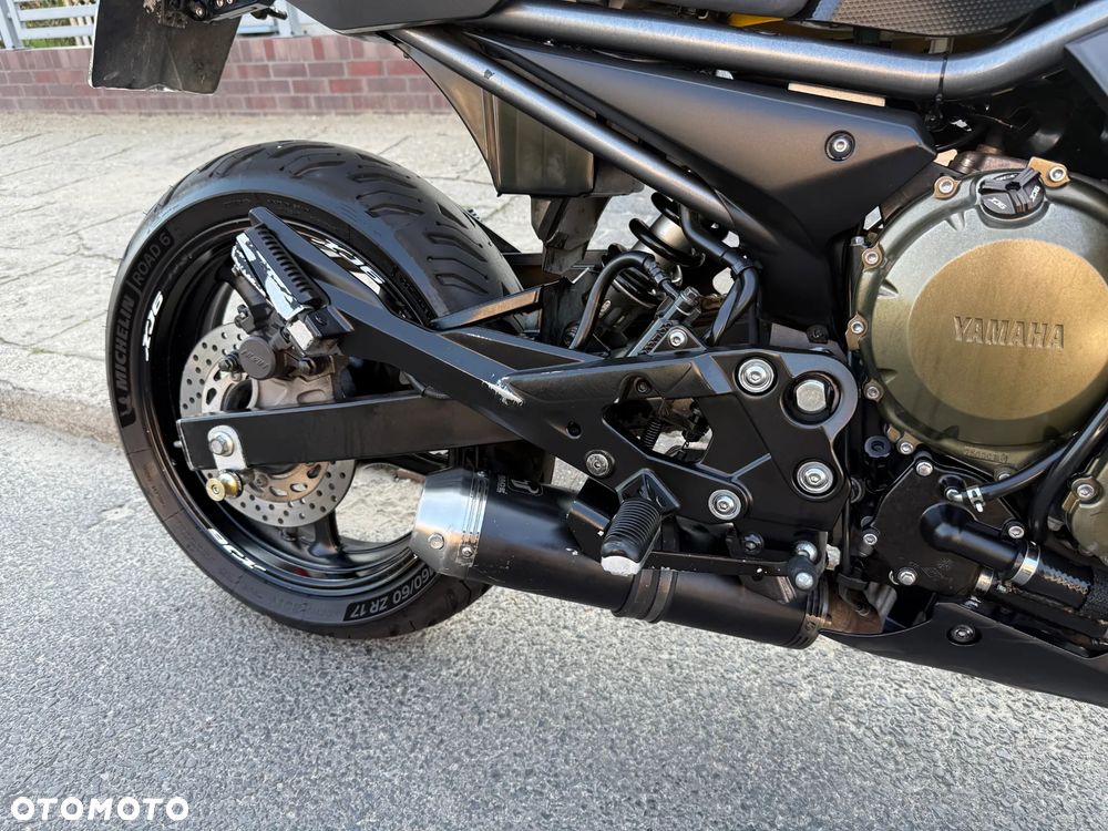 Yamaha XJ - 28