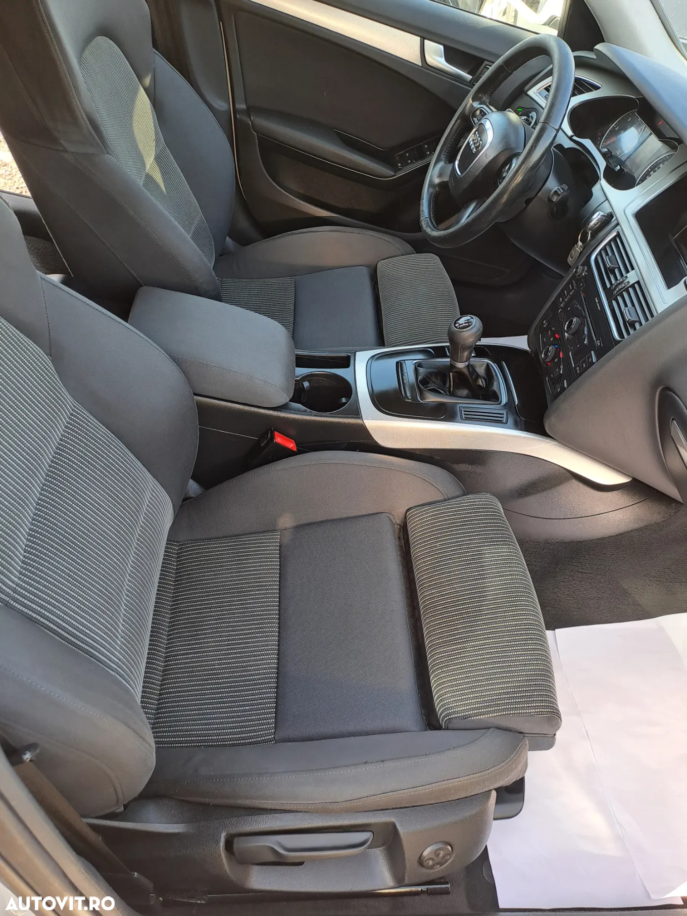 Audi A4 Avant 2.0 TDI DPF - 8