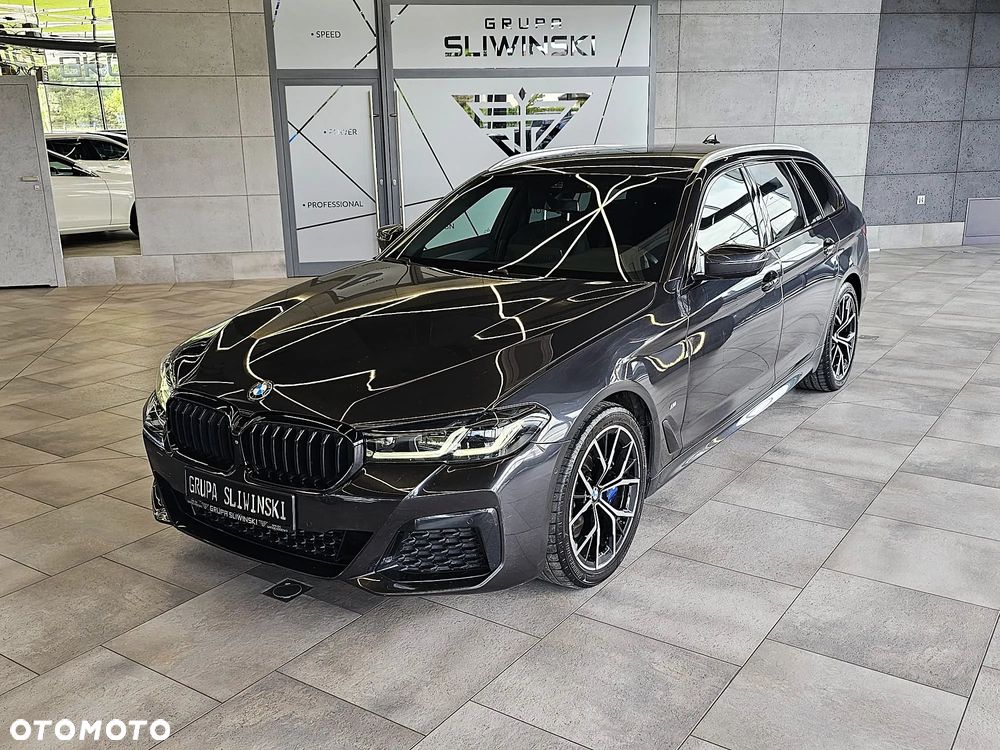 BMW Seria 5 520d xDrive M Sport Edition - 3