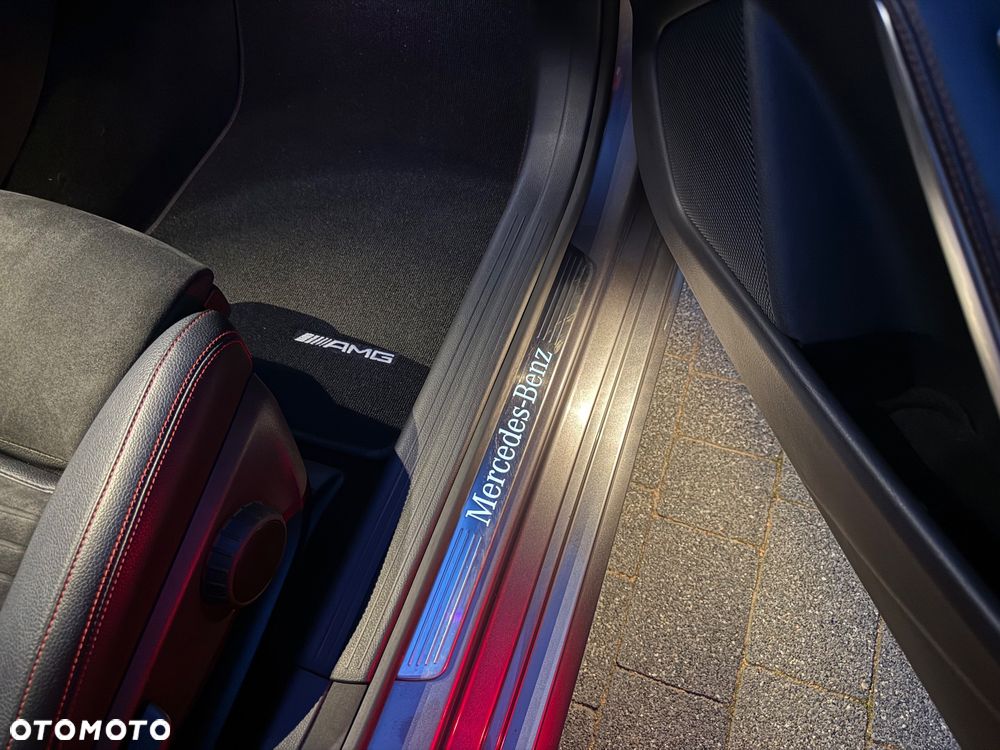 Mercedes-Benz CLA 220 4-Matic AMG Line - 20