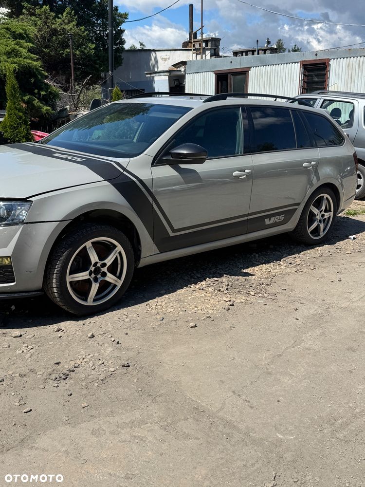 Skoda Octavia 2.0 TSI RS 230 - 6