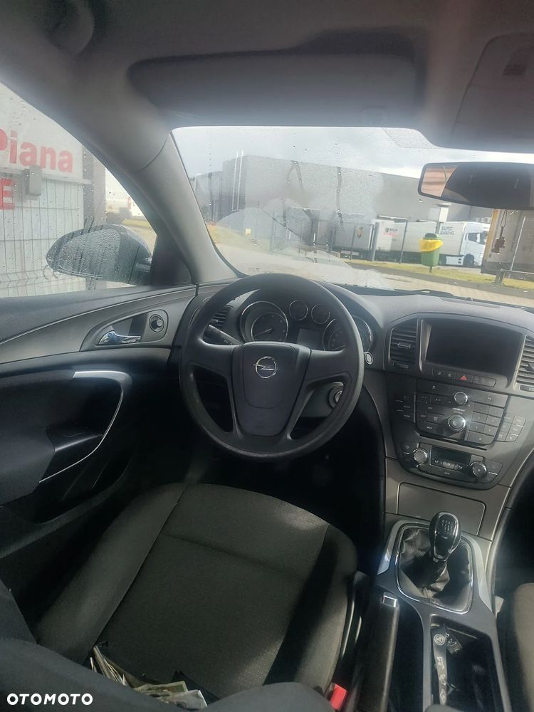 Opel Insignia 2.0 CDTI - 10