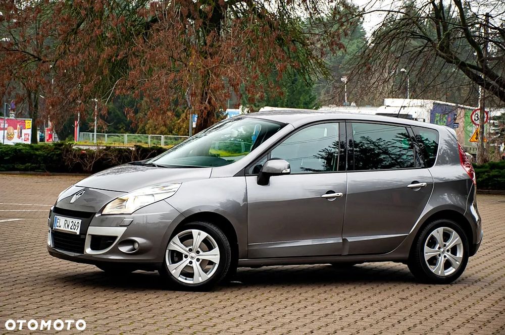 Renault Scenic 2.0 16V Privilege CVT - 5