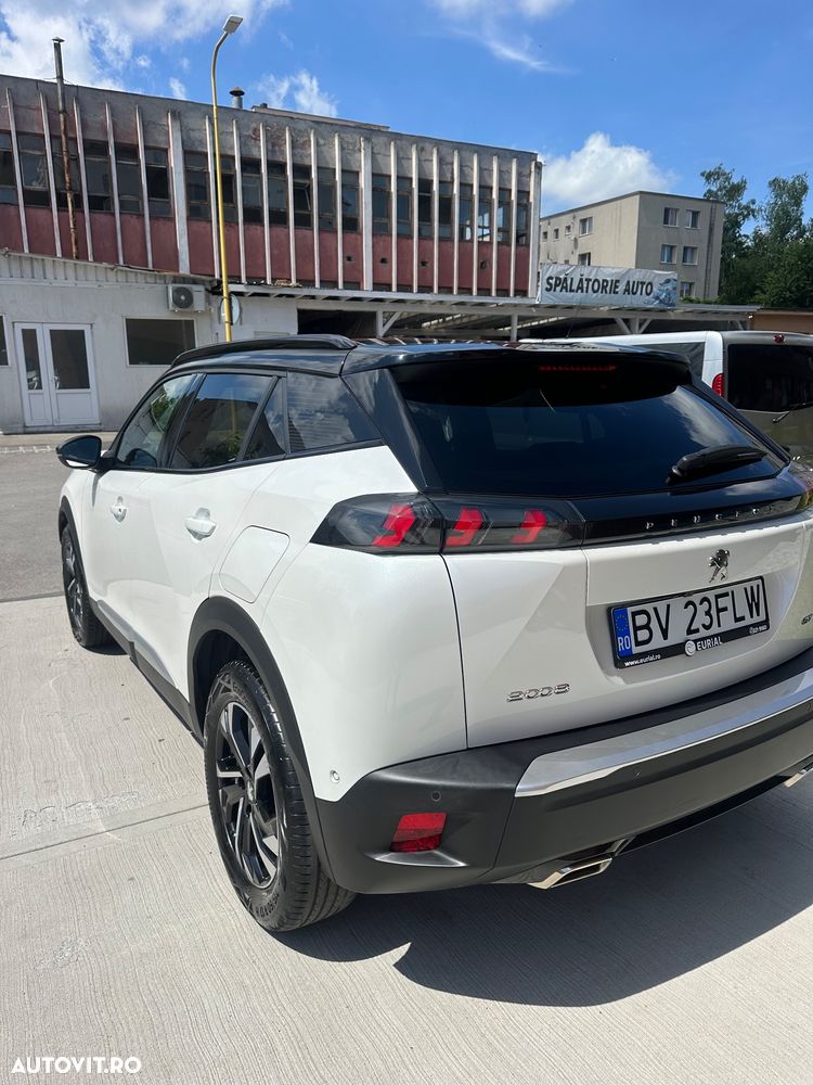 Peugeot 2008 1.2L PureTech 130 S&S EAT8 GT - 11