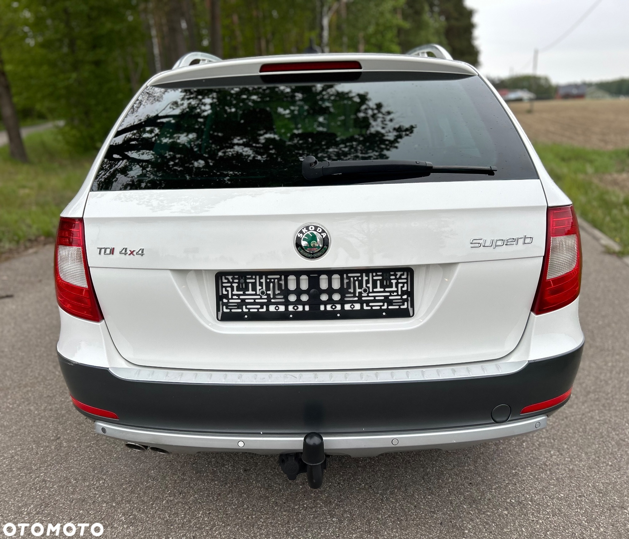 Skoda Superb Combi 2.0 TDI 4x4 DSG AllDrive - 6
