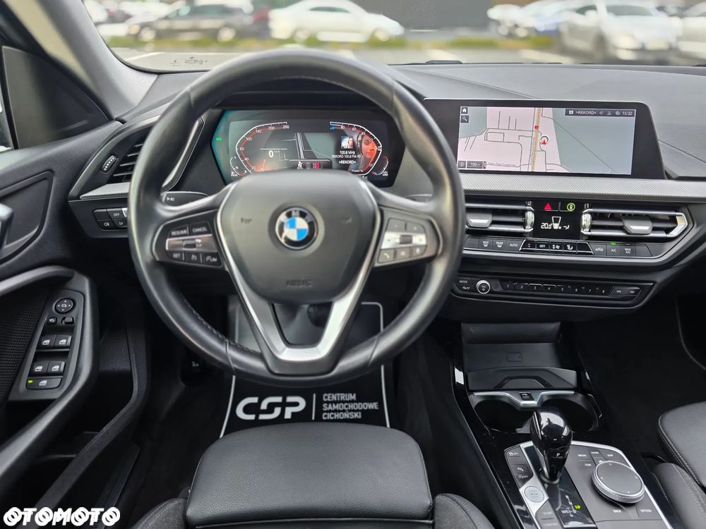 BMW Seria 2 220d xDrive Sport Line sport - 31