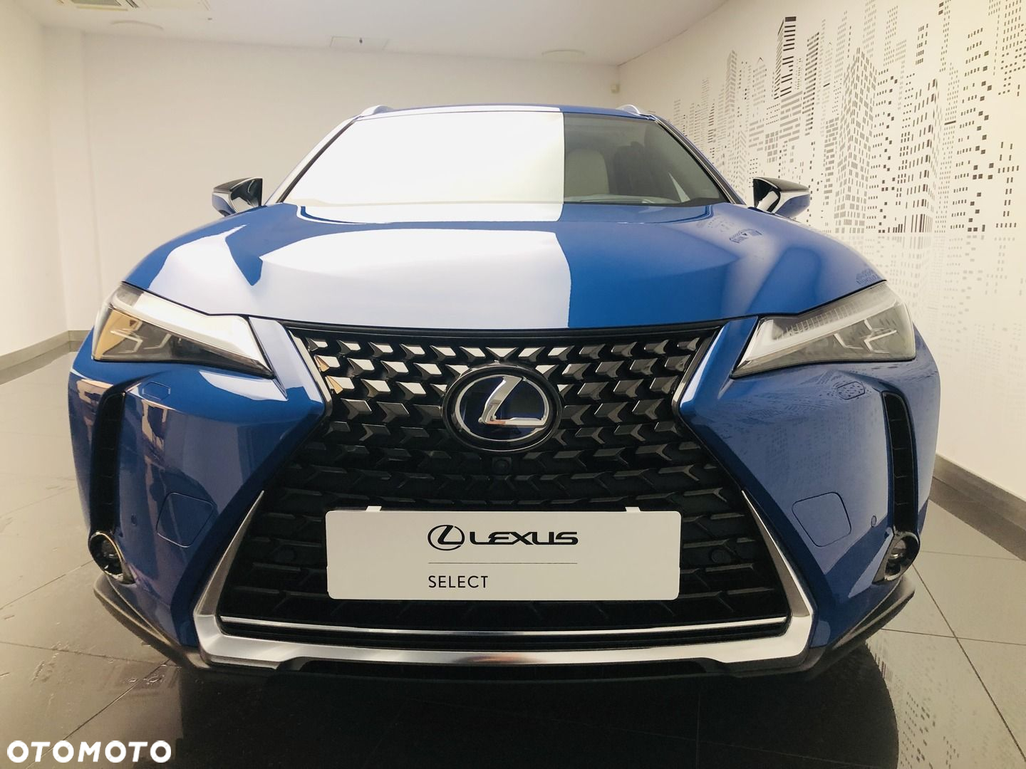 Lexus UX - 4