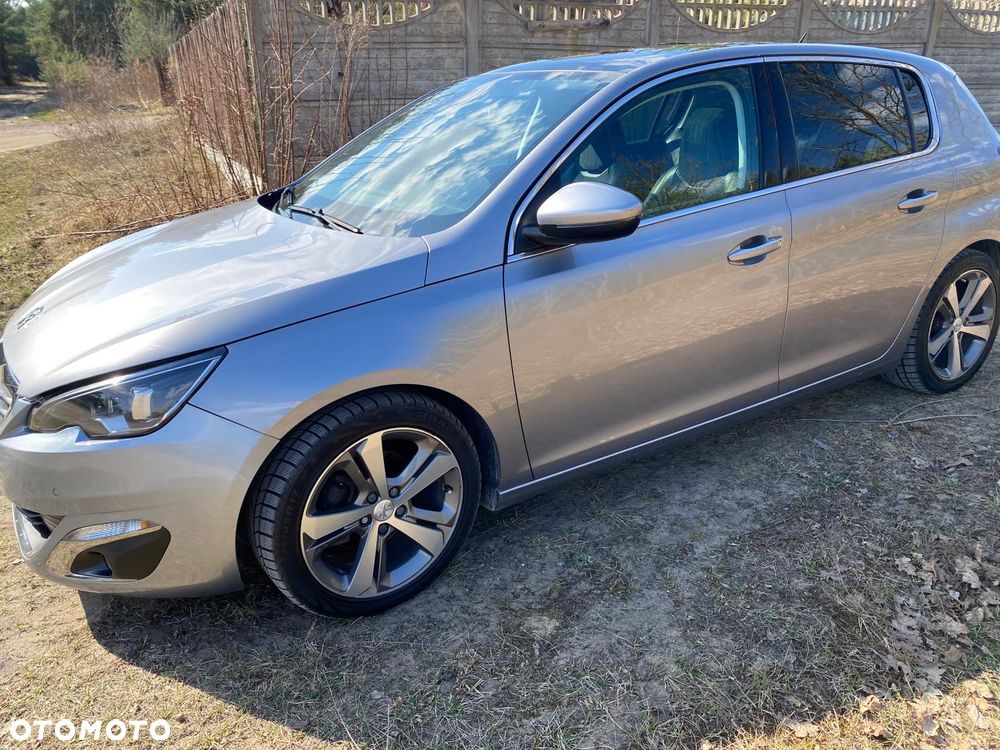 Peugeot 308 1.2 PureTech Allure S&S - 18