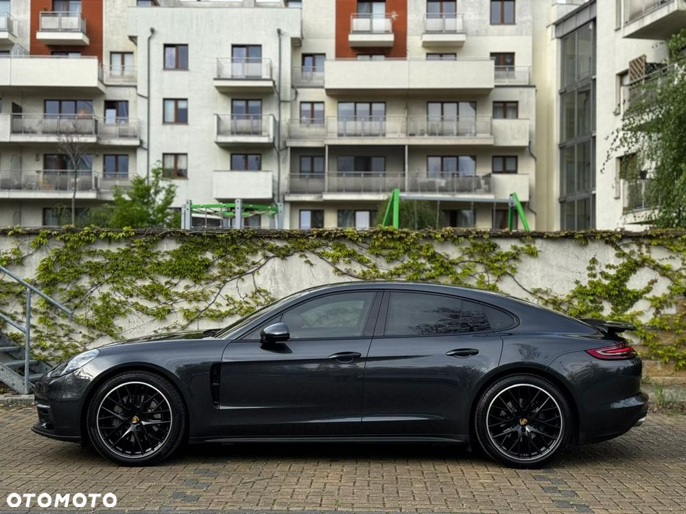 Porsche Panamera 4S Executive - 15