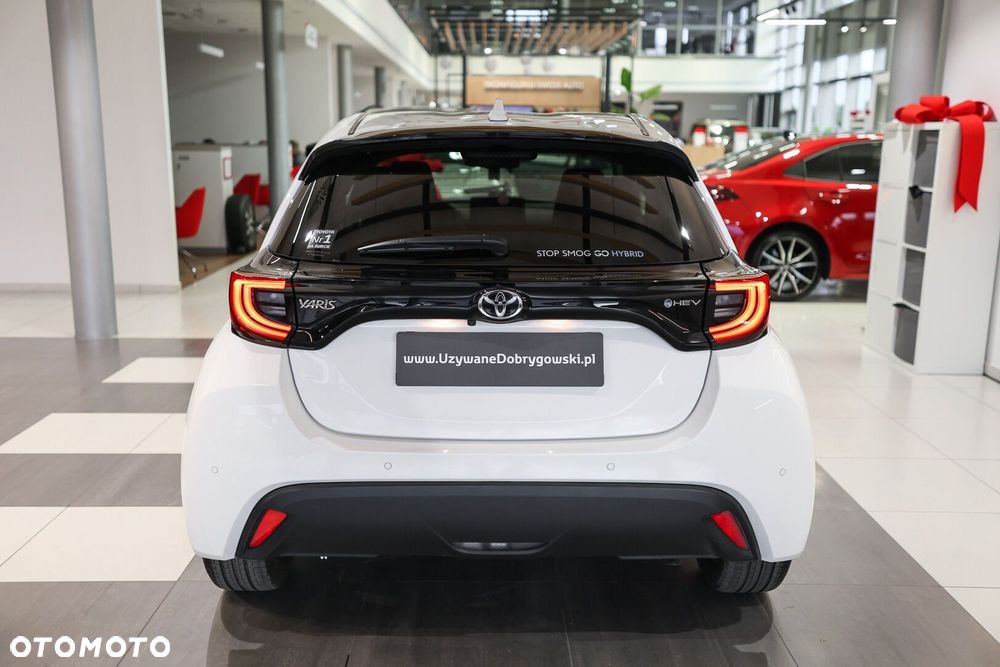 Toyota Yaris Hybrid 1.5 Style - 6