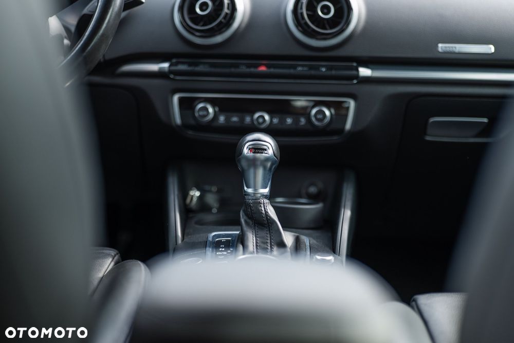 Audi A3 Sportback - 13
