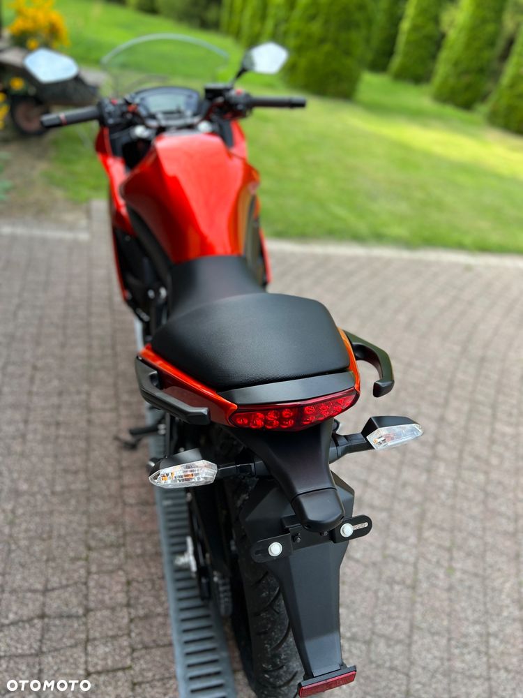 Kawasaki ER - 16