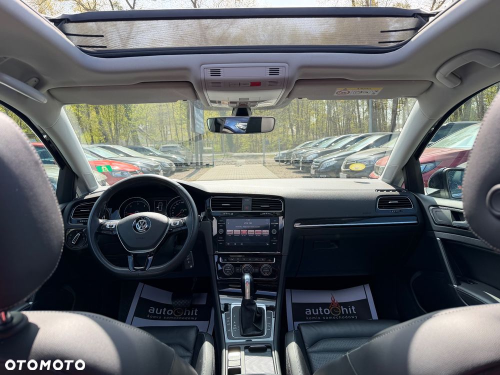 Volkswagen Golf - 21