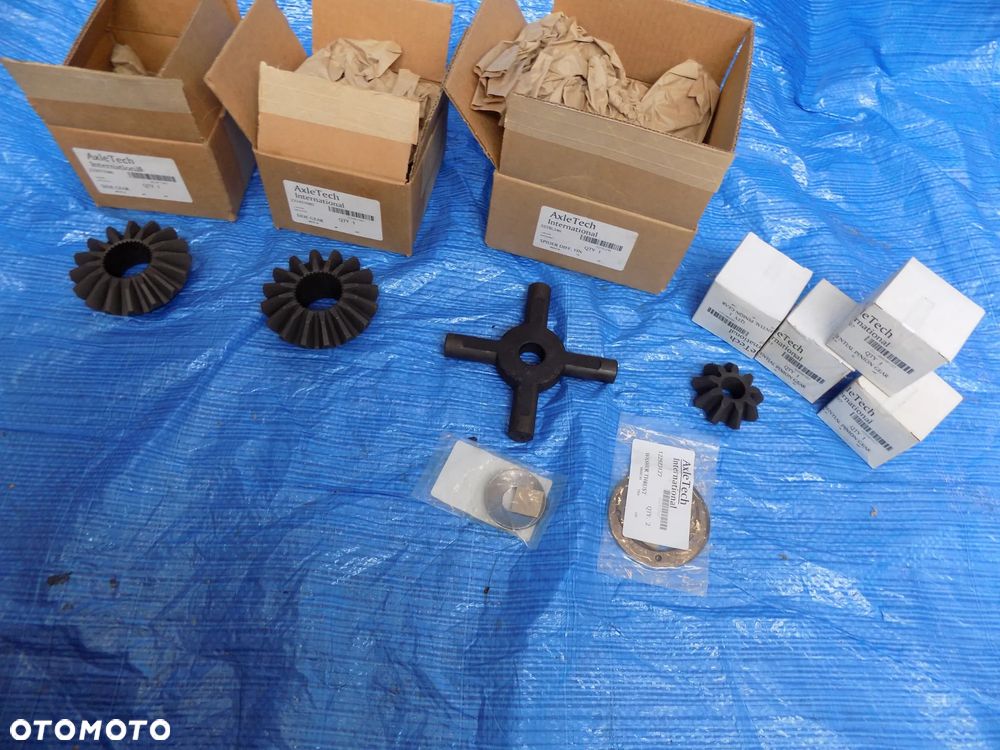 zestaw serwisowy części mechanizmu różnicowego 87750809 case tytan 3520 flx4010 - 1