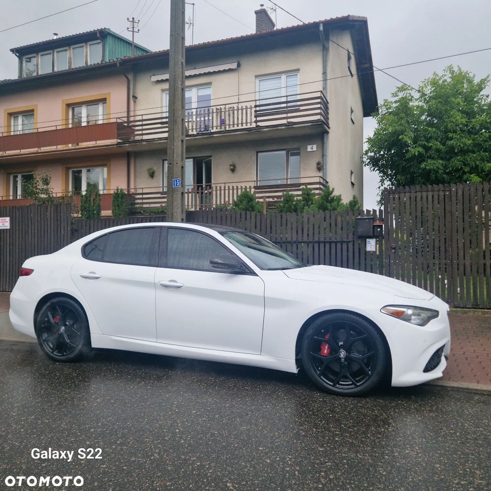 Alfa Romeo Giulia - 2