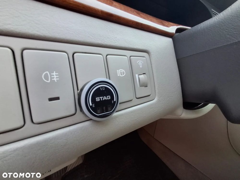 Kia Opirus 3.5 V6 Sporty Elegance - 25