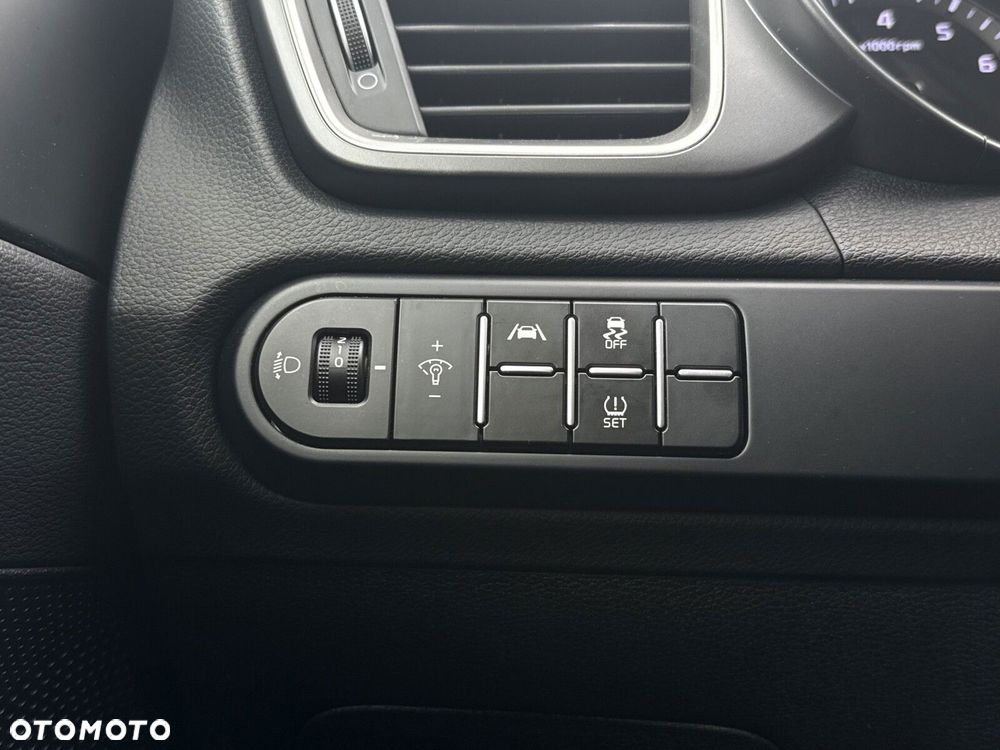 Kia Ceed - 20