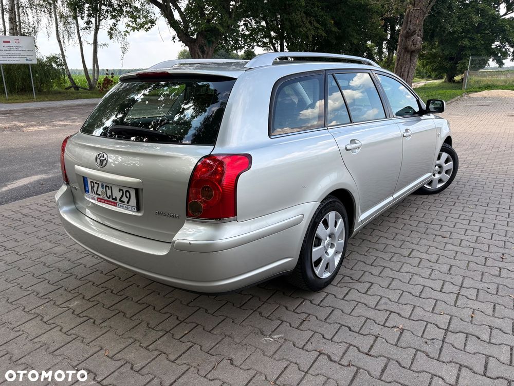 Toyota Avensis 1.8 VVT-i Edition - 5