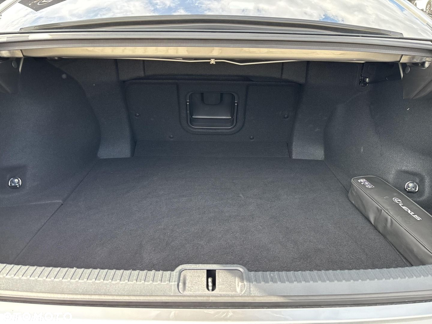 Lexus ES - 24