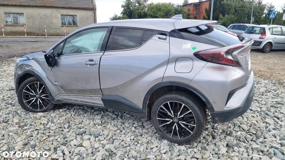 Toyota C-HR Style Selection - 8