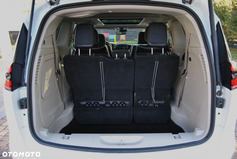Chrysler Pacifica 2022