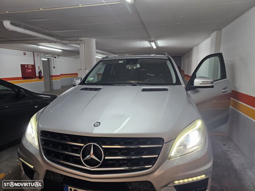 Mercedes-Benz ML 63 AMG Standard - 8