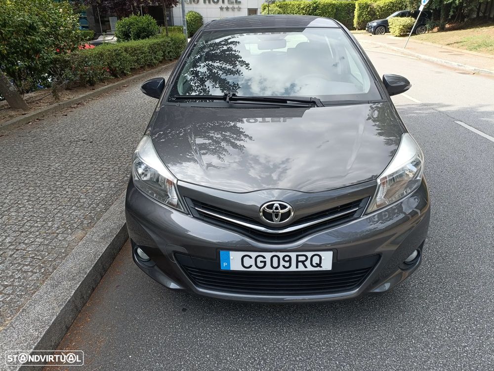 Toyota Yaris 1.4 D-4D High Pack+NAVI
