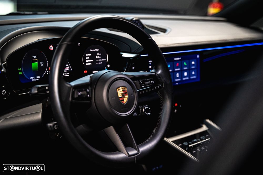 Porsche Macan Electric - 9