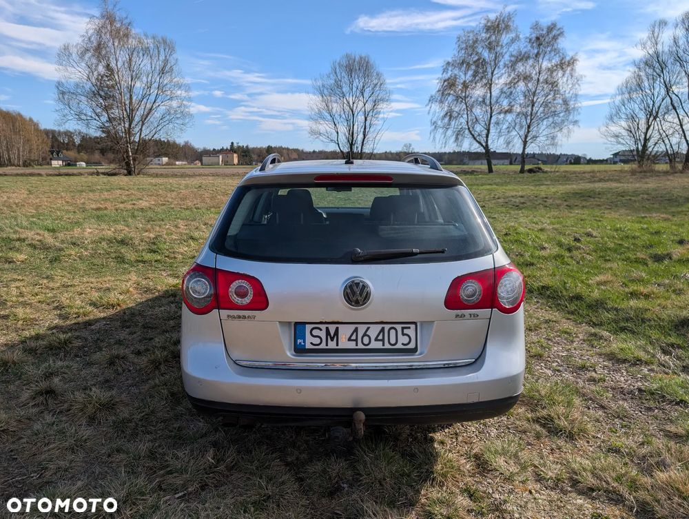 Volkswagen Passat 2.0 TDI Individual - 4