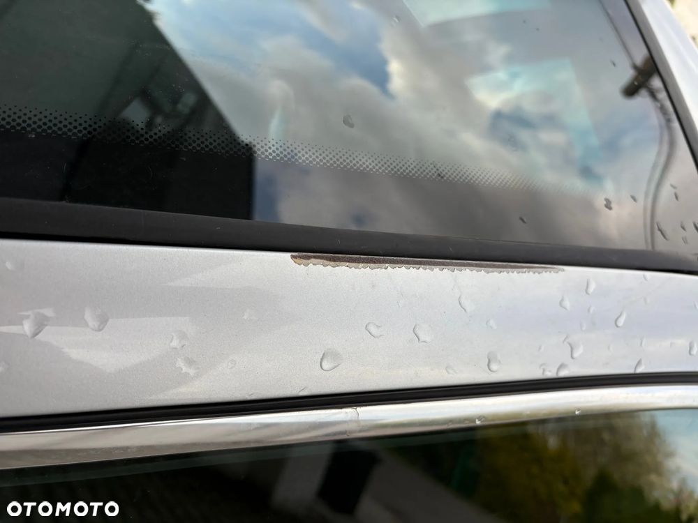 BMW Seria 5 520i - 10