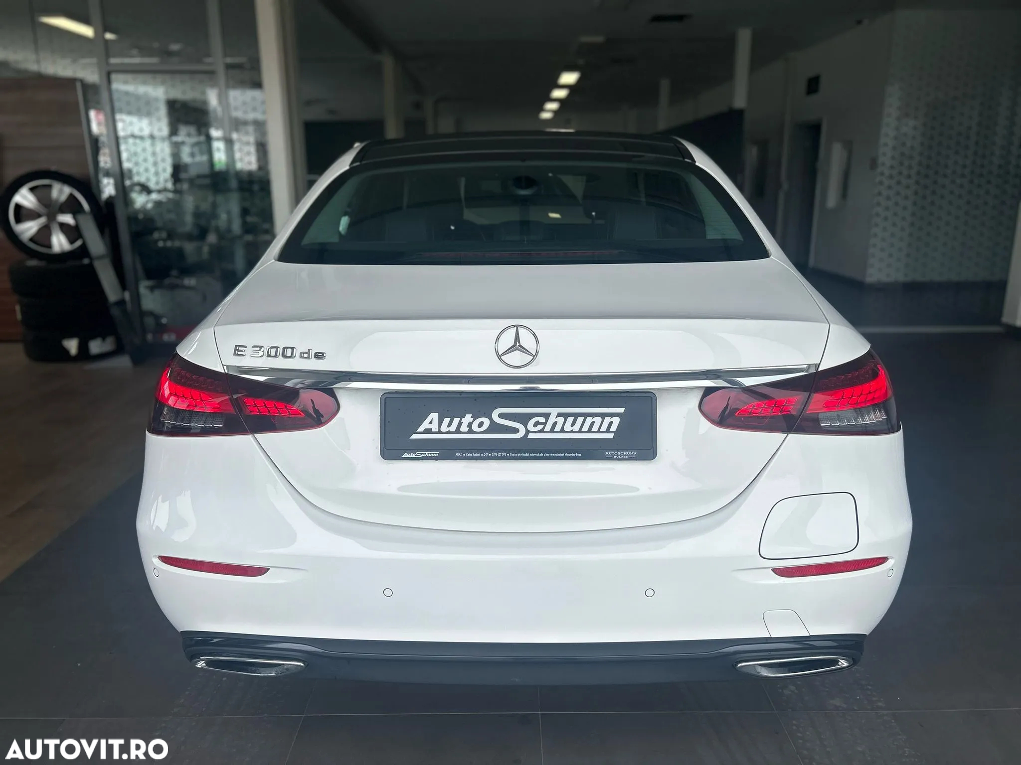 Mercedes-Benz E 300 de 4Matic 9G-TRONIC Avantgarde - 7