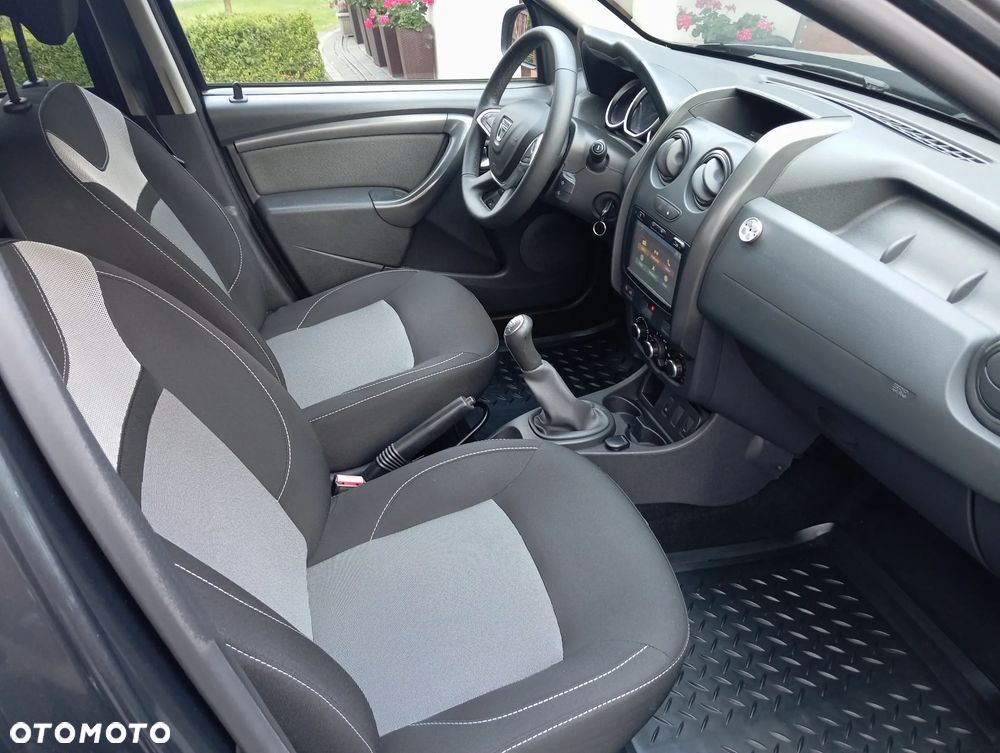 Dacia Duster 1.6 SCe Laureate S&S - 5