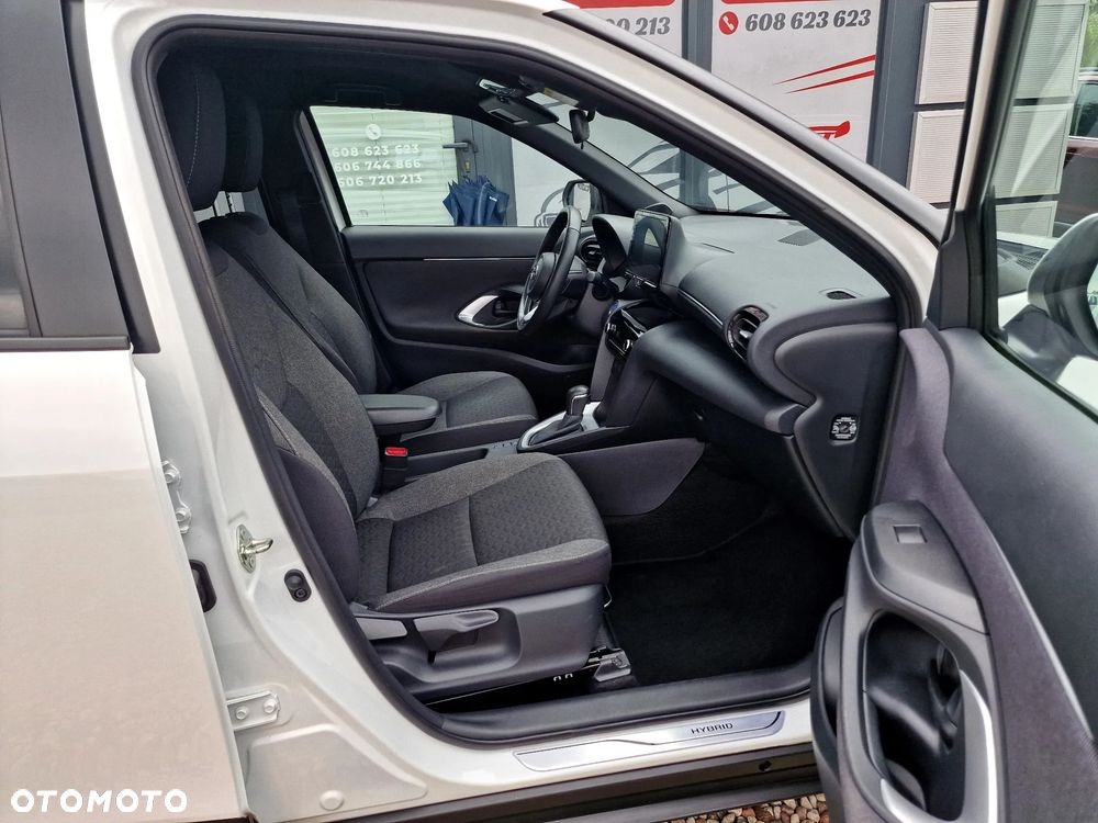 Toyota Yaris Cross 1.5 VVT-i Team Deutschland - 28