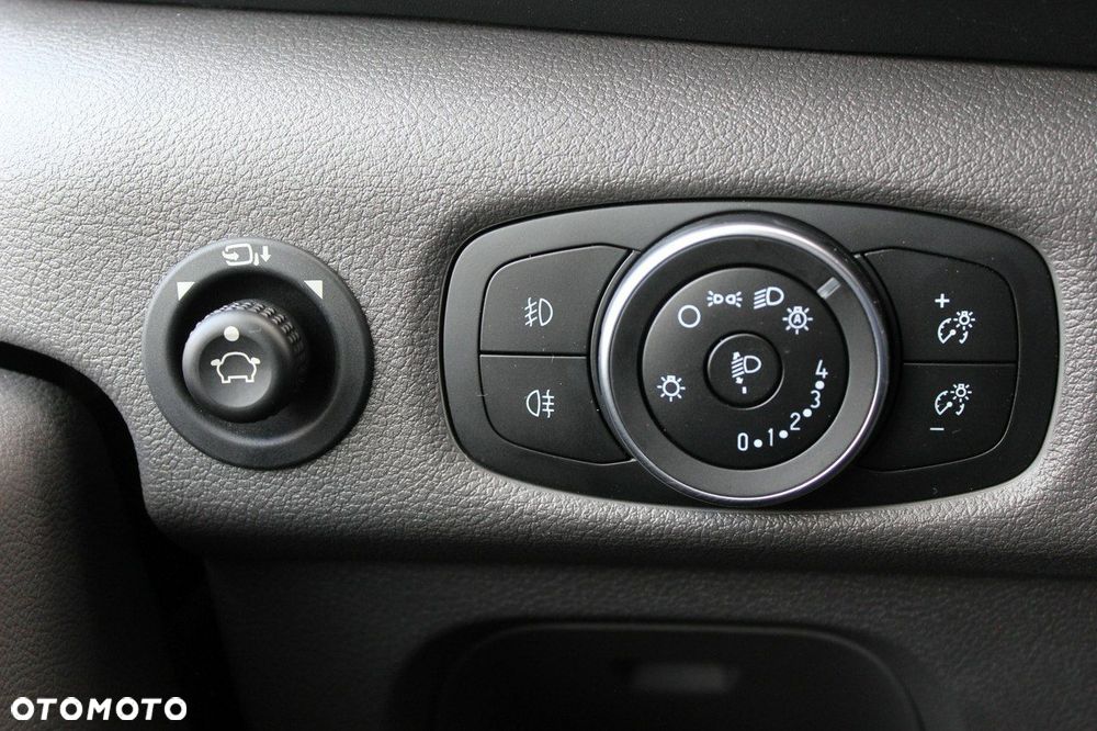 Ford Transit - 28