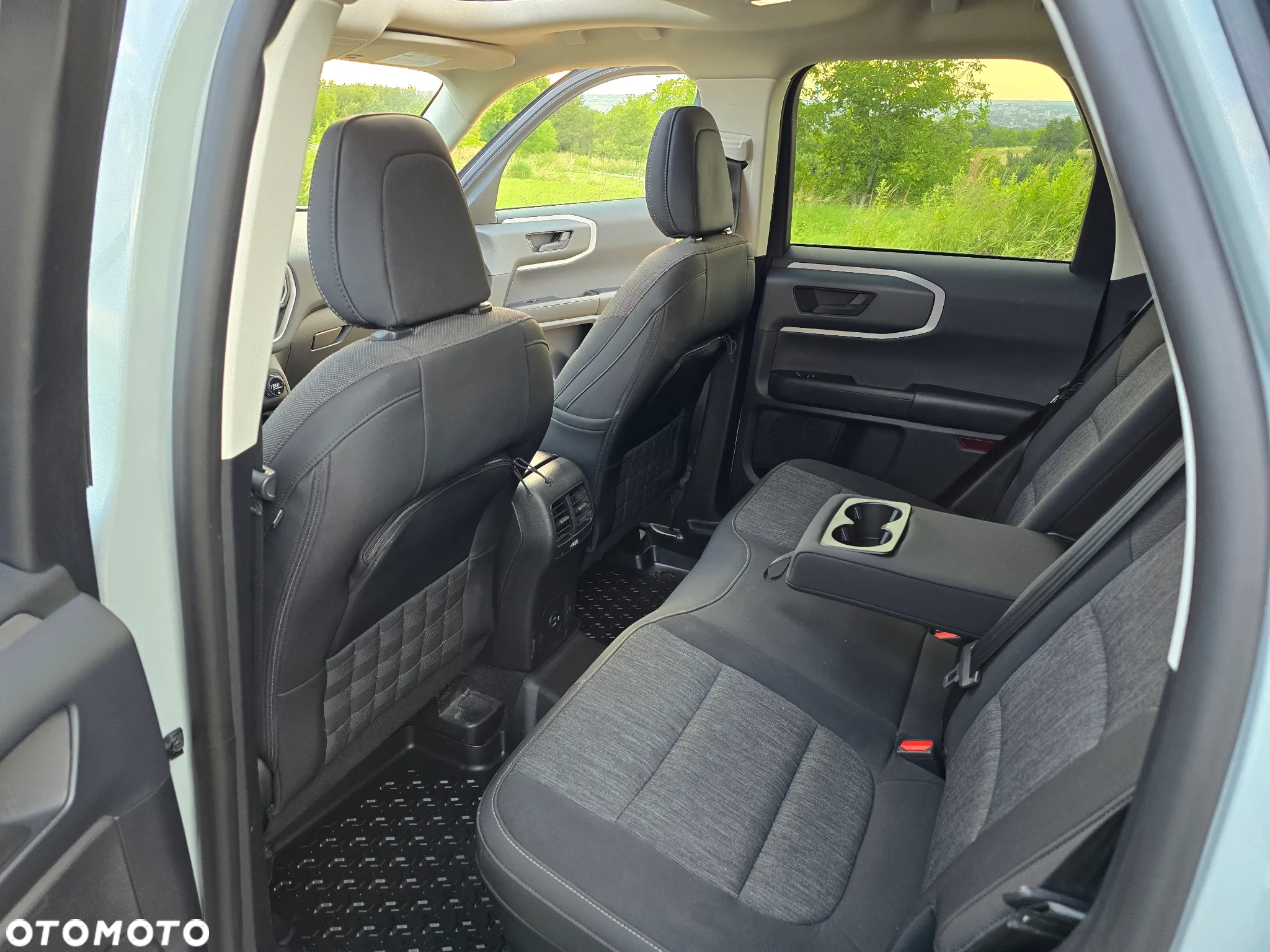 Ford Bronco - 14