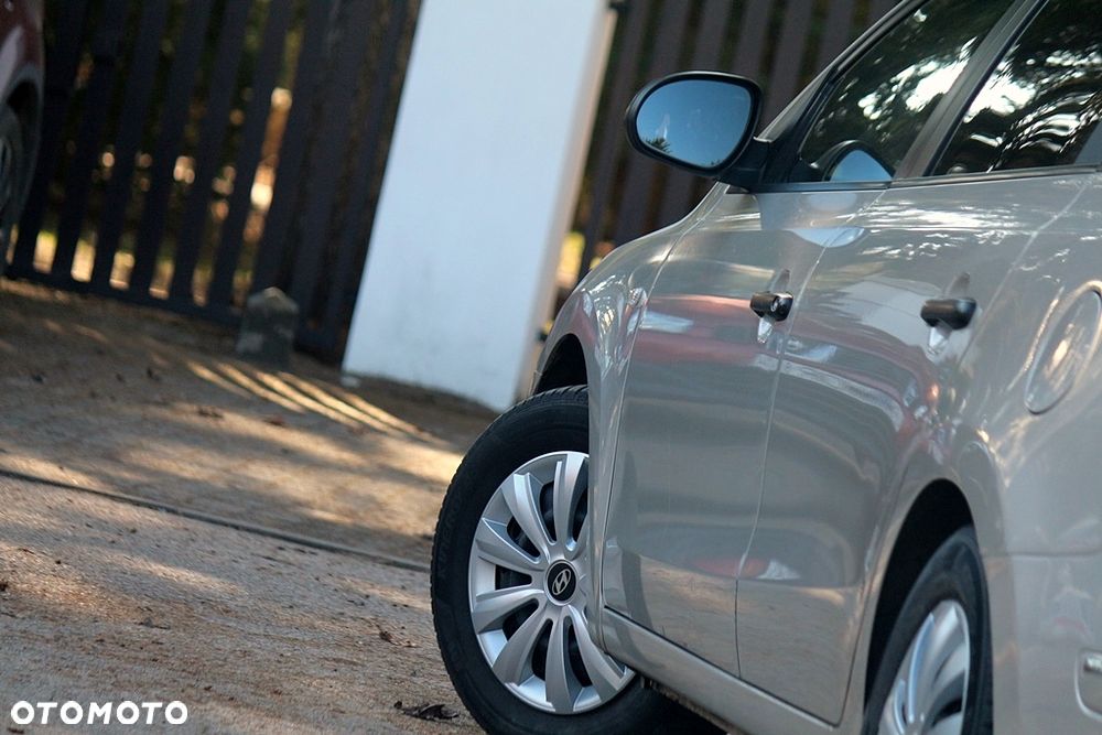 Hyundai i30 1.6 Comfort - 13