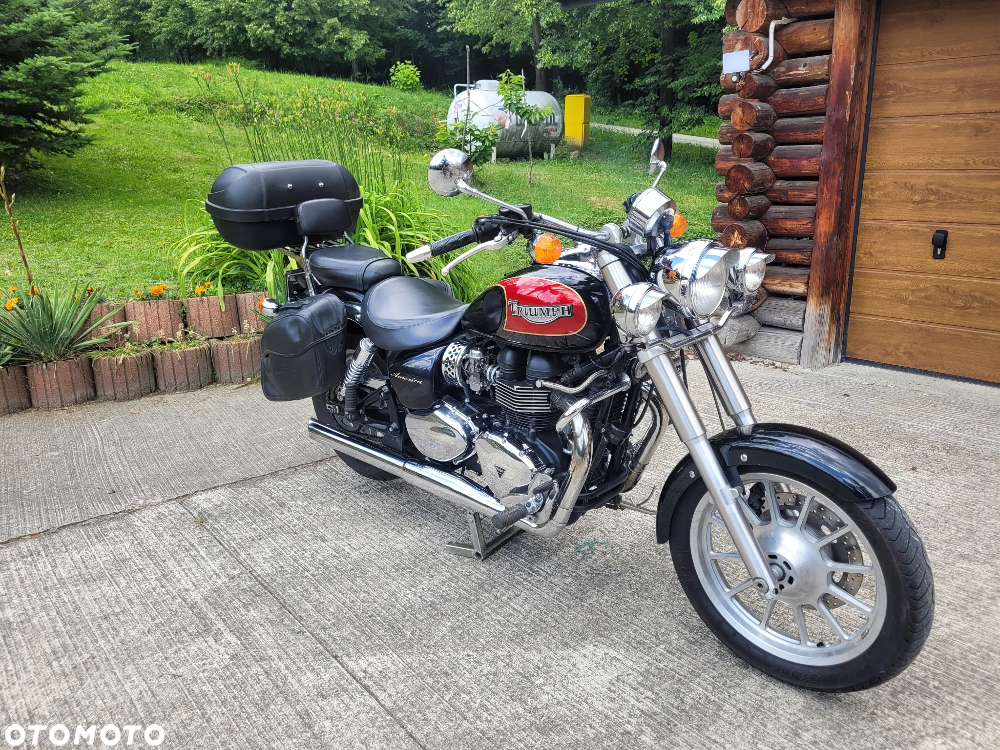 Triumph America - 3