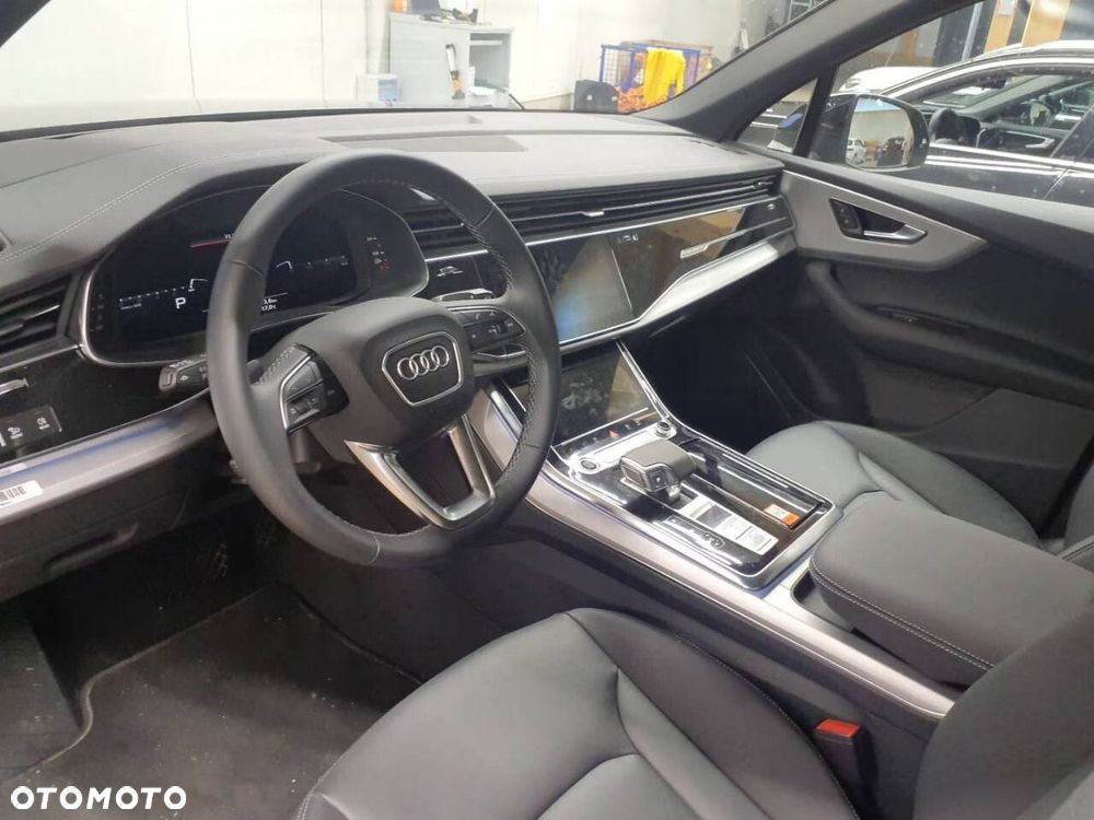 Audi Q7 - 4