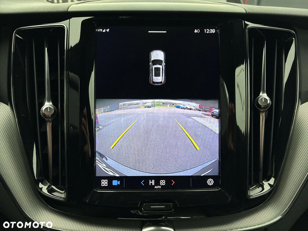 Volvo XC 60 B5 B AWD Core - 26