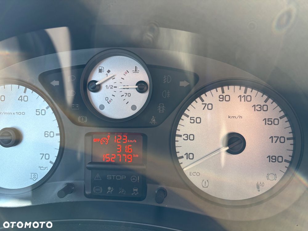 Citroën Berlingo Multispace BlueHDi 120 S&S SHINE - 13