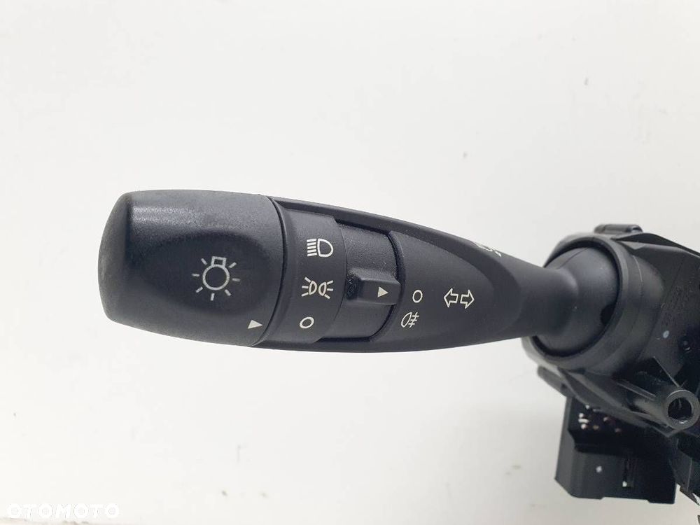 PRZEŁĄCZNIK ZESPOLONY TAŚMA MANETKI HYUNDAI I10 II 299132328 299132302 - 2