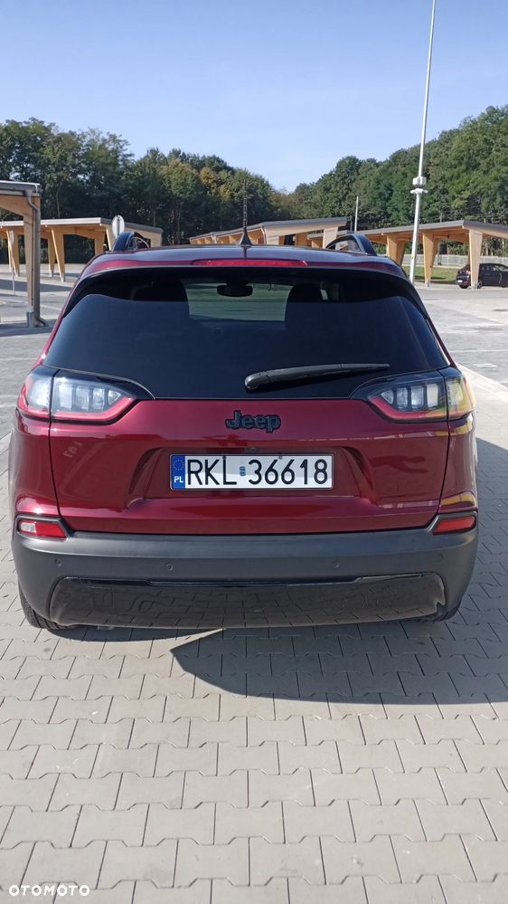 Jeep Cherokee - 11