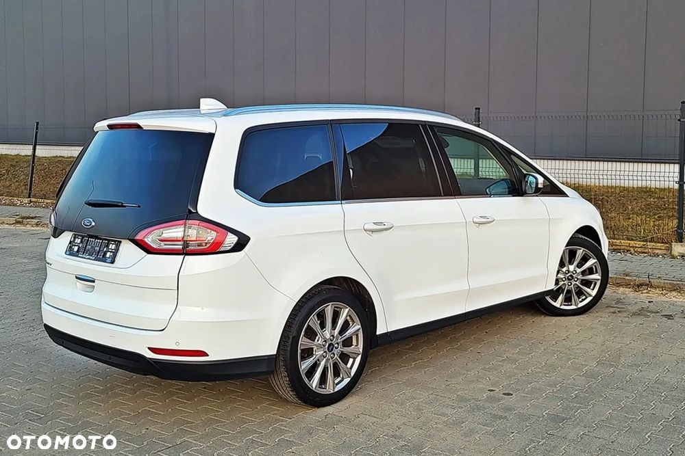 Ford Galaxy - 12