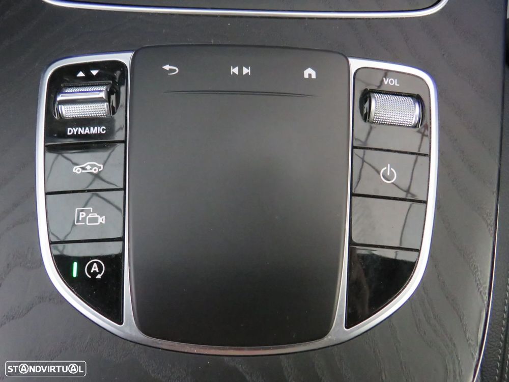 Mercedes-Benz E 220 d AMG Line - 48