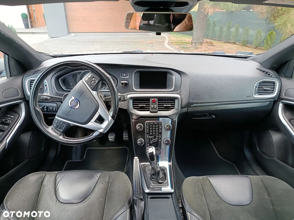 Volvo V40 2015 photo 5