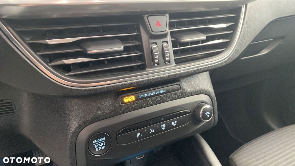 Ford Focus 1.0 EcoBoost mHEV Titanium X - 21