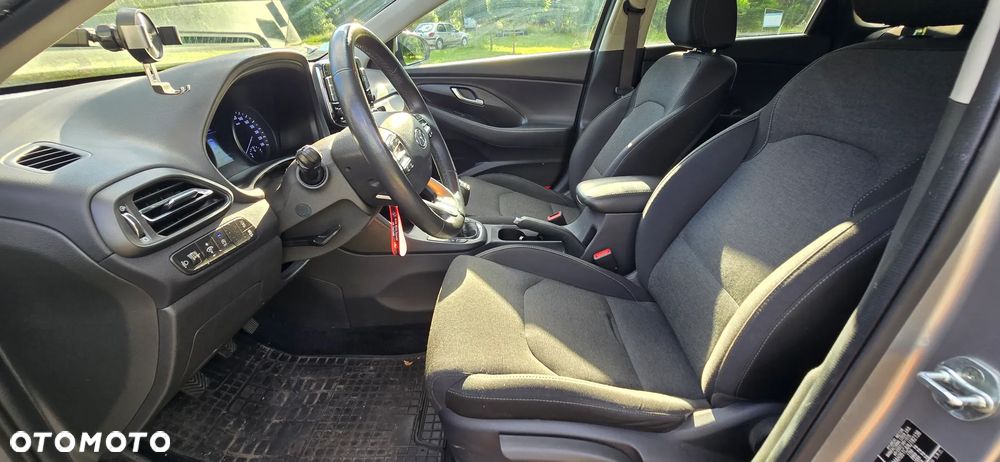 Hyundai i30 1.5 DPI Smart - 16