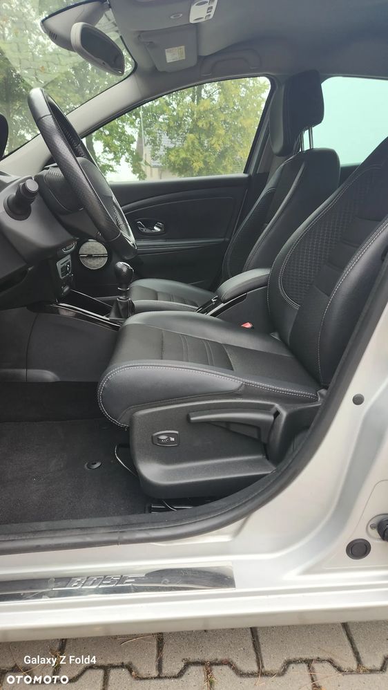 Renault Megane ENERGY TCe 130 BOSE EDITION - 31